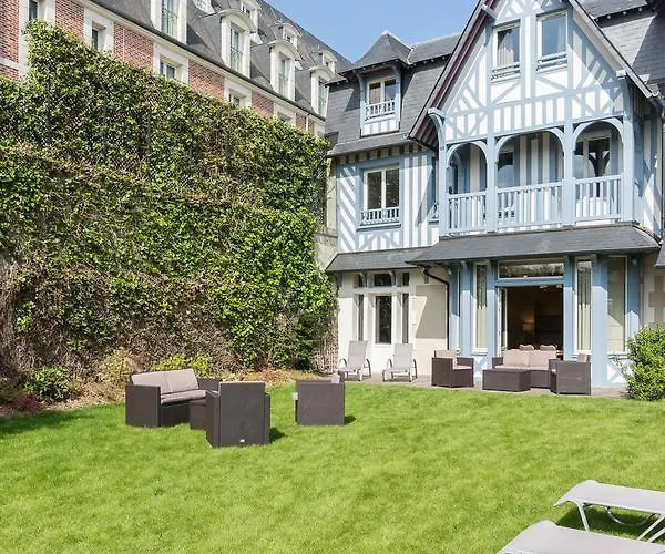 Odette אתר נופש 3*