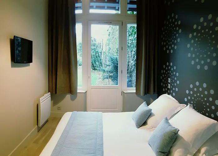 Odette 3* דוביל