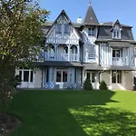 Resort Odette 3*