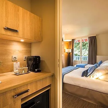 Odette Resort 3*